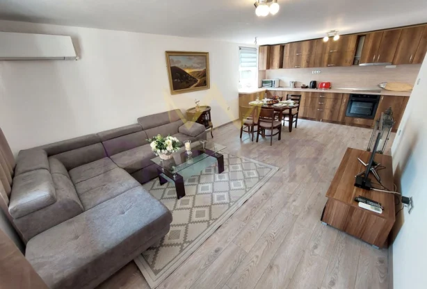 Агенция за недвижими имоти - Имоти Премиер - имот - 1200709, Цена: 1180 EUR