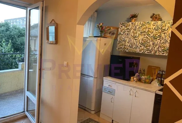 Агенция за недвижими имоти - Имоти Премиер - имот - 1085666, Цена: 460 EUR