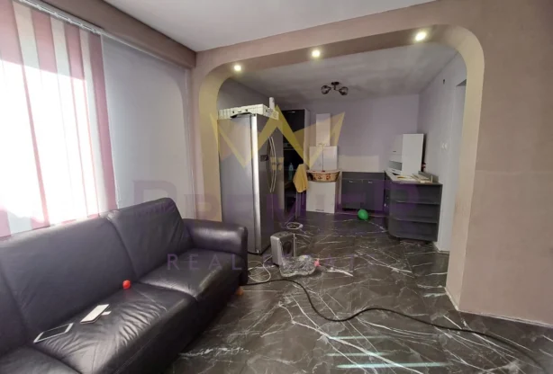 Агенция за недвижими имоти - Имоти Премиер - имот - 715131, Цена: 100000 EUR