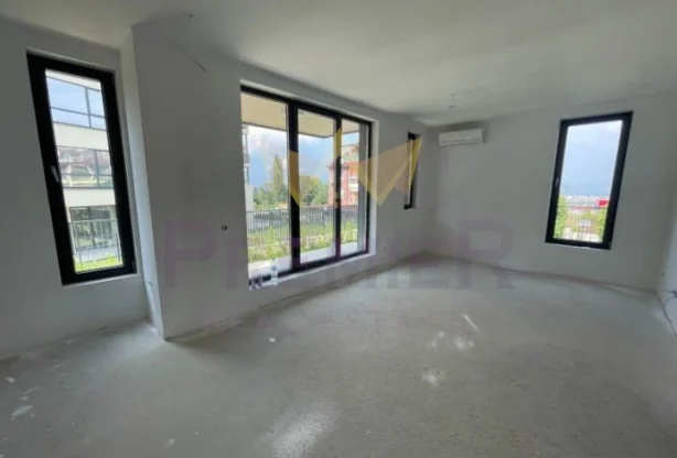 Агенция за недвижими имоти - Имоти Премиер - имот - 917027, Цена: 104000 EUR