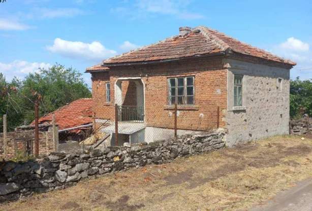 Агенция за недвижими имоти - Имоти Премиер - имот - 900620, Цена: 71500 EUR