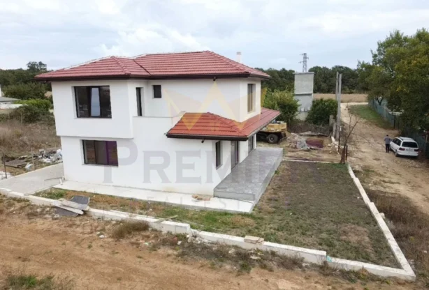 Агенция за недвижими имоти - Имоти Премиер - имот - 1071221, Цена: 250000 EUR