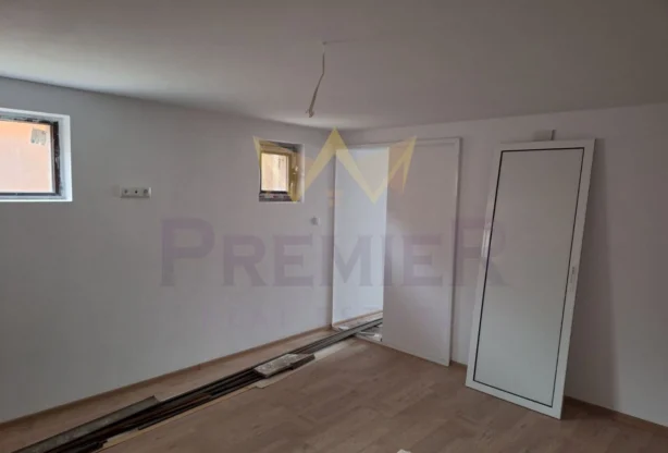 Агенция за недвижими имоти - Имоти Премиер - имот - 1024747, Цена: 79800 EUR