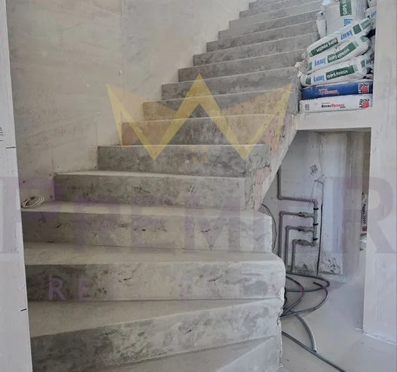 369930 - - снимка 15 - Имоти Премиер