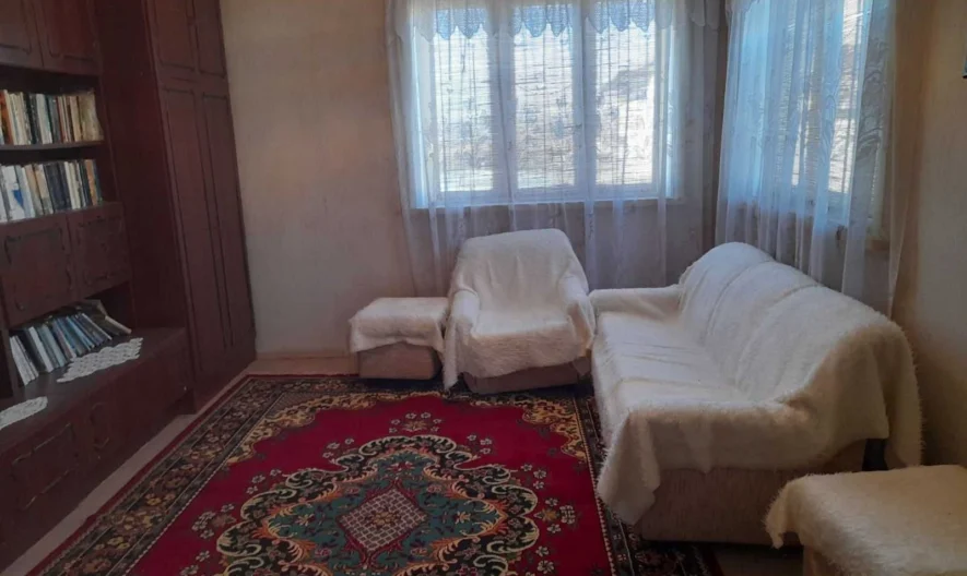 370001 -  - снимка 10 - Имоти Премиер