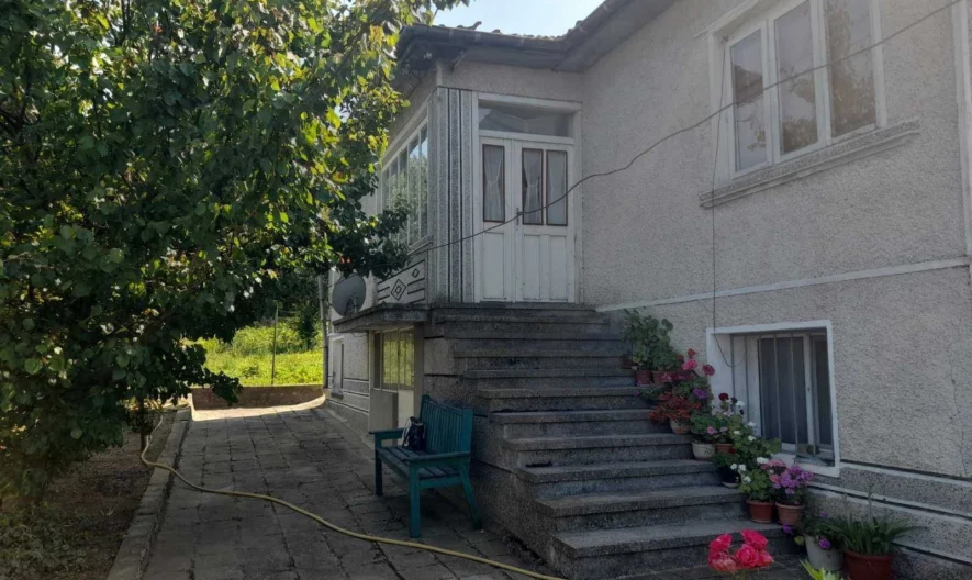 370001 -  - снимка 5 - Имоти Премиер