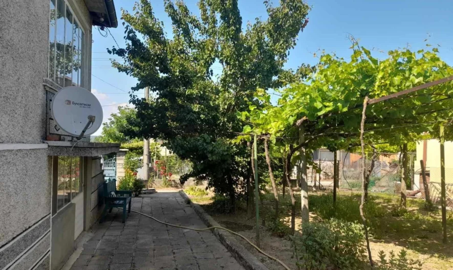 370001 -  - снимка 7 - Имоти Премиер