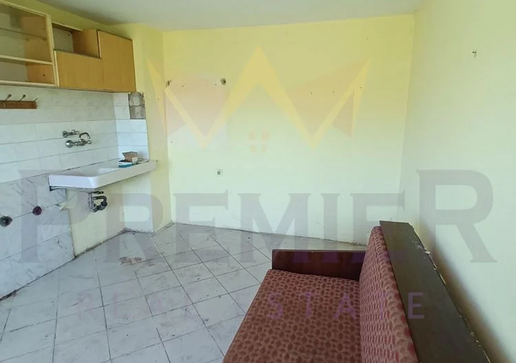 370666 - - снимка 10 - Имоти Премиер