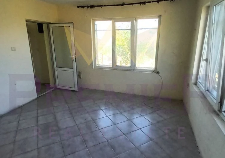 370666 - - снимка 13 - Имоти Премиер