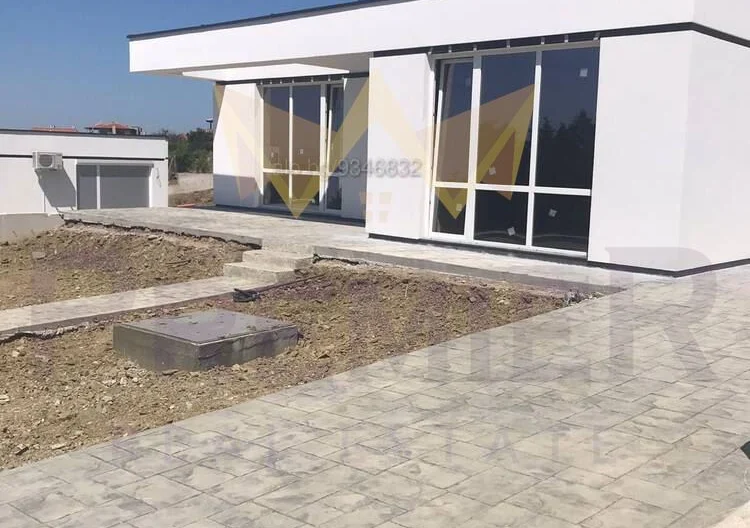 374080 - - снимка 14 - Имоти Премиер