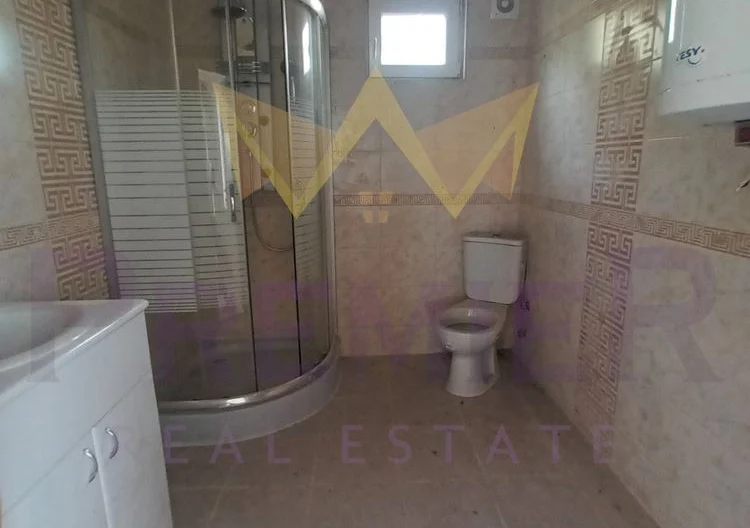 374443 - - снимка 10 - Имоти Премиер