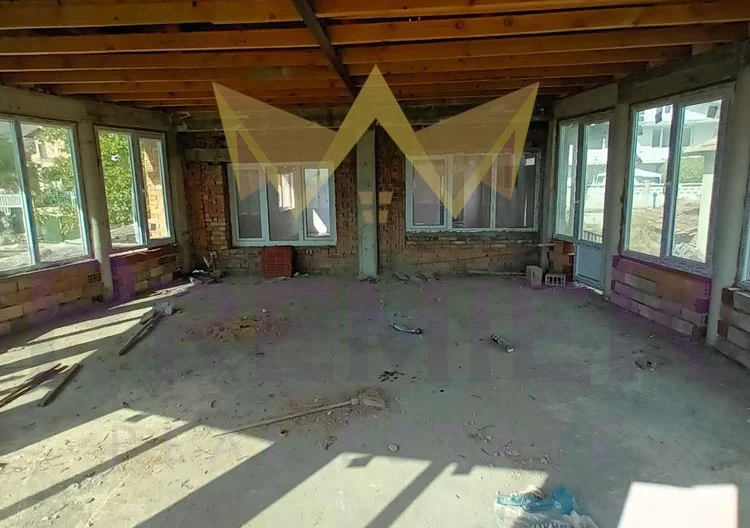 374443 - - снимка 5 - Имоти Премиер