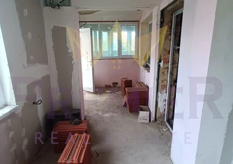 374443 - - снимка 8 - Имоти Премиер