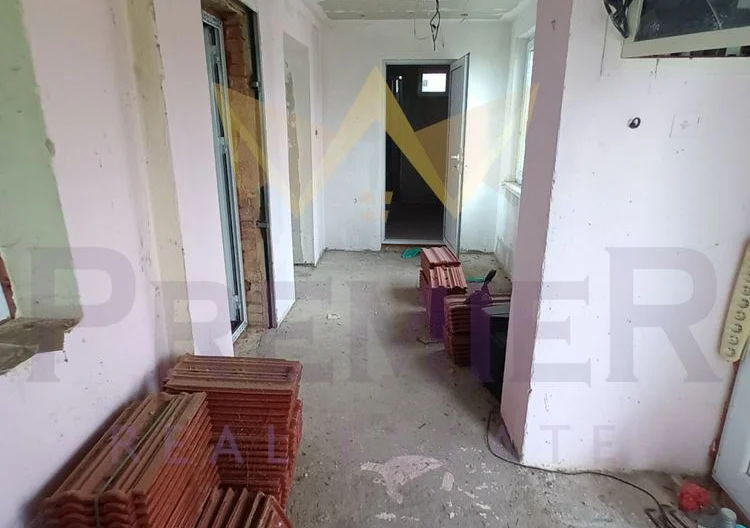 374443 - - снимка 9 - Имоти Премиер