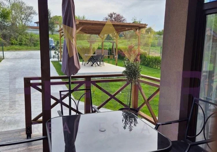 376160 - - снимка 10 - Имоти Премиер