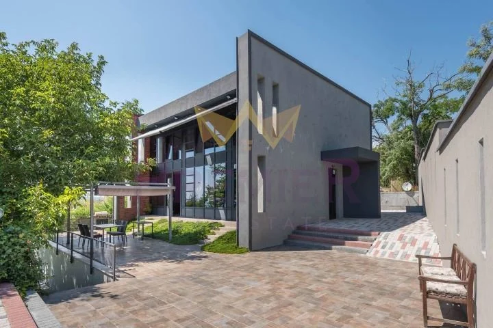 376733 - - снимка 4 - Имоти Премиер