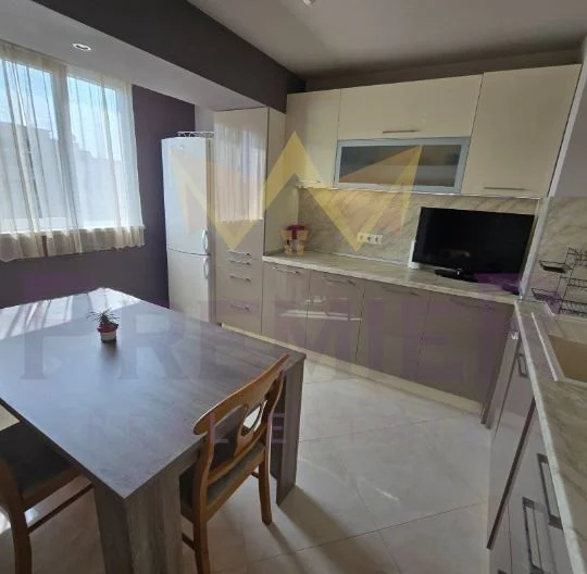 377300 - - снимка 3 - Имоти Премиер