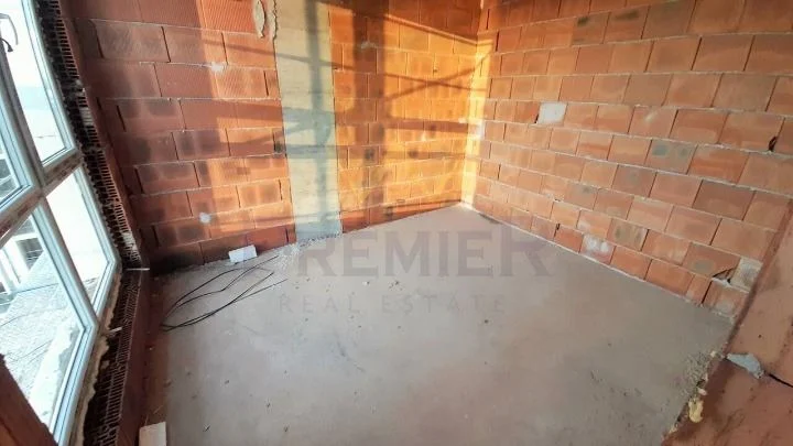 377921 - - снимка 3 - Имоти Премиер