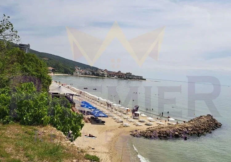 378170 - - снимка 9 - Имоти Премиер