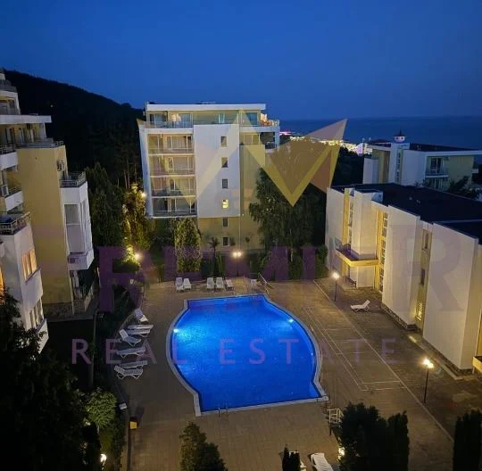 378577 -  - снимка 10 - Имоти Премиер