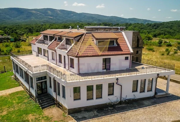 Агенция за недвижими имоти - Имоти Премиер - имот - 1175174, Цена: 570000 EUR
