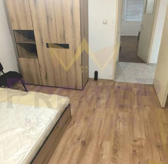 381726 -  - снимка 5 - Имоти Премиер