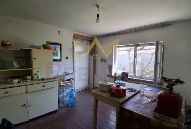 Агенция за недвижими имоти - Имоти Премиер - имот - 1205302, Цена: 85000 EUR