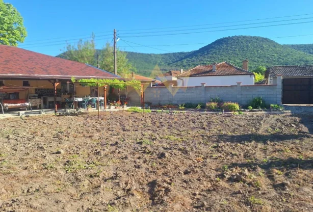 Агенция за недвижими имоти - Имоти Премиер - имот - 1218649, Цена: 89500 EUR