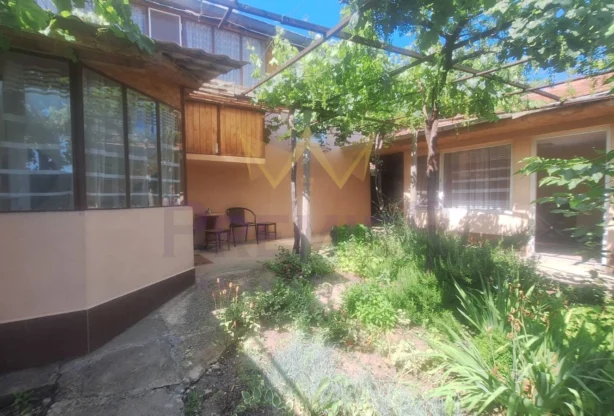 Агенция за недвижими имоти - Имоти Премиер - имот - 1226302, Цена: 60000 EUR