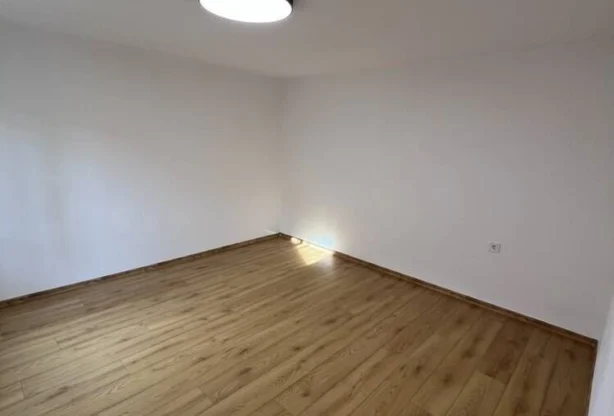 Агенция за недвижими имоти - Имоти Премиер - имот - 1233750, Цена: 125900 EUR