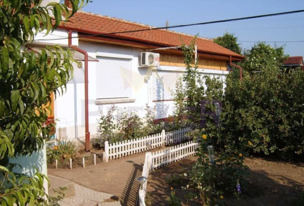 Агенция за недвижими имоти - Имоти Премиер - имот - 1234873, Цена: 75000 EUR