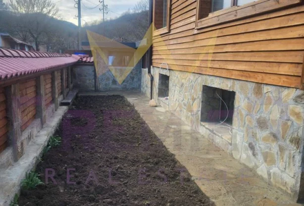 Агенция за недвижими имоти - Имоти Премиер - имот - 1244599, Цена: 160000 EUR