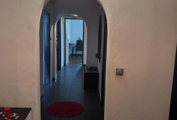 Агенция за недвижими имоти - Имоти Премиер - имот - 1252959, Цена: 180000 EUR