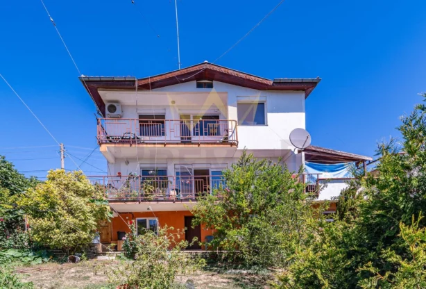 Агенция за недвижими имоти - Имоти Премиер - имот - 781807, Цена: 200000 EUR