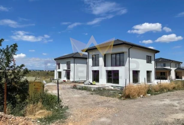 Агенция за недвижими имоти - Имоти Премиер - имот - 1052243, Цена: 369000 EUR