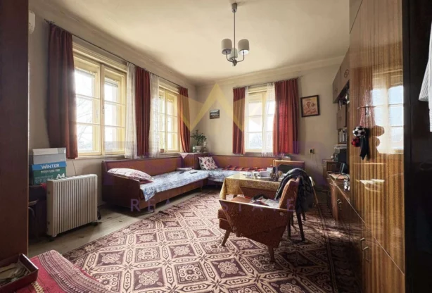 Агенция за недвижими имоти - Имоти Премиер - имот - 1002890, Цена: 299000 EUR