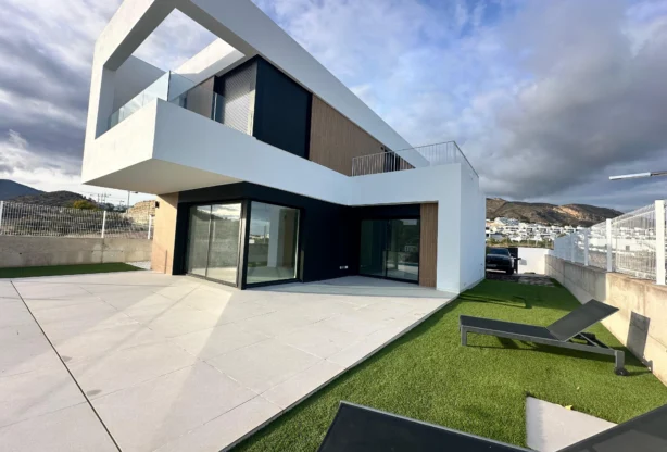 Real Estate Agency - Imoti Premier - imot - 1242030, Price: 850000 EUR