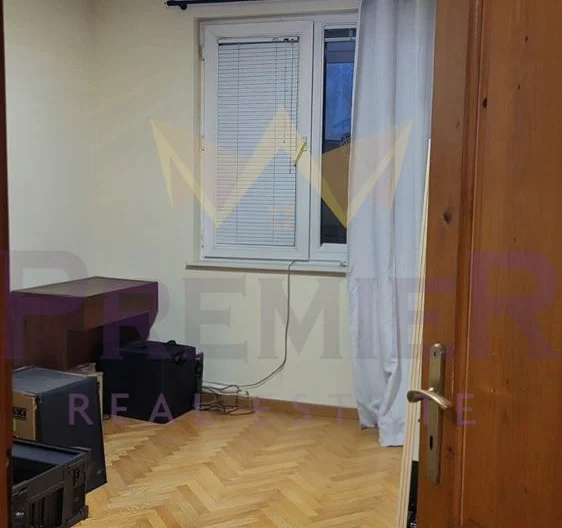 4-стаен апартамент в р-на на Колхозен пазар, гр.Варна - - снимка 12 - Имоти Премиер