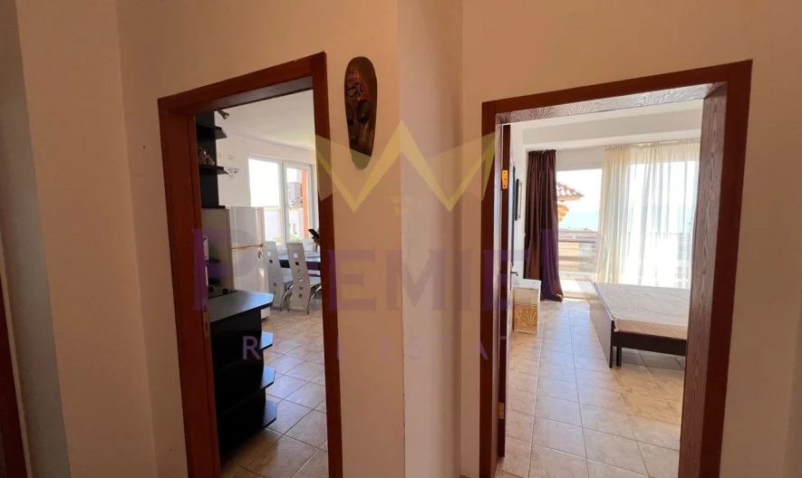 4-Zimmer-Wohnung in Sveti Vlas – 40 Meter vom Strand entfernt -  - snimka 2 - Imoti Premier