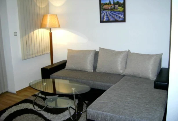 Агенция за недвижими имоти - Имоти Премиер - имот - 1088612, Цена: 500 EUR