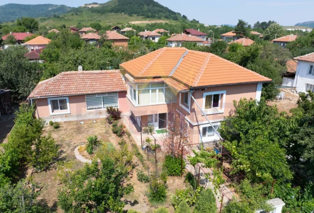 Агенция за недвижими имоти - Имоти Премиер - имот - 1044499, Цена: 199500 EUR