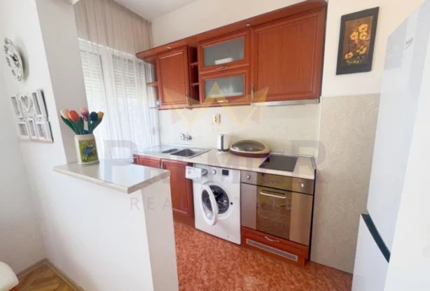 Агенция за недвижими имоти - Имоти Премиер - имот - 1187101, Цена: 800 EUR