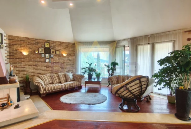 Агенция за недвижими имоти - Имоти Премиер - имот - 1202800, Цена: 395000 EUR