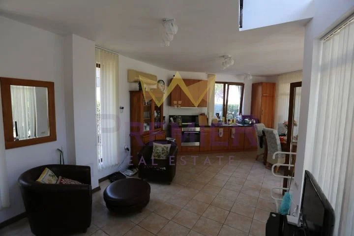 🏡 בית עם בריכה פרטית וחצר במרחק 5 ק״מ מהים -  - snimka 11 - Imoti Premier
