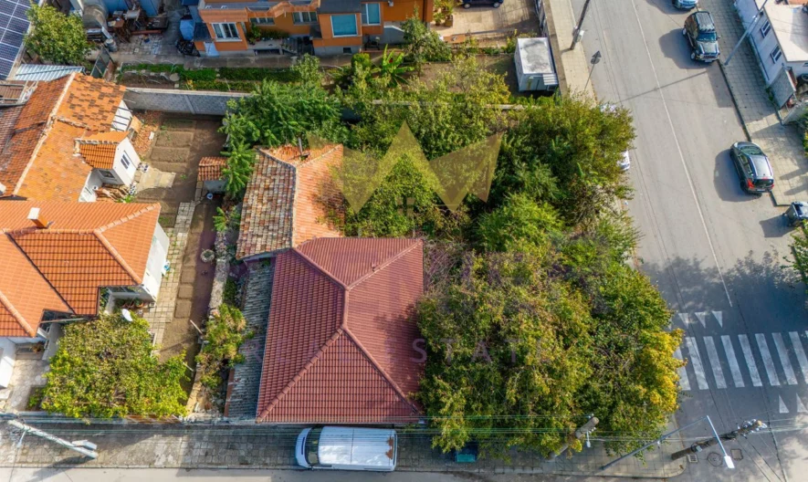 בית עם חצר גדולה בקרבת מרכז העיר קברנה – מיקום מצוין ופוטנציאל גדול! - - snimka 5 - Imoti Premier