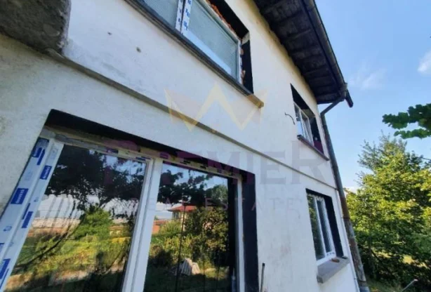 Агенция за недвижими имоти - Имоти Премиер - имот - 707399, Цена: 380000 EUR