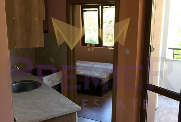 Агенция за недвижими имоти - Имоти Премиер - имот - 1228395, Цена: 400 EUR