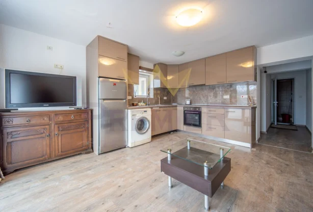 Агенция за недвижими имоти - Имоти Премиер - имот - 1155695, Цена: 220000 EUR