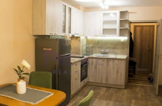 Агенция за недвижими имоти - Имоти Премиер - имот - 1200600, Цена: 450 EUR