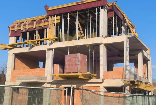 Агенция за недвижими имоти - Имоти Премиер - имот - 1171372, Цена: 175000 EUR